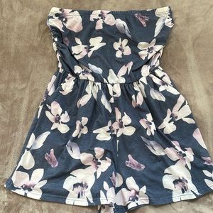 Strapless romper WITH POCKETS